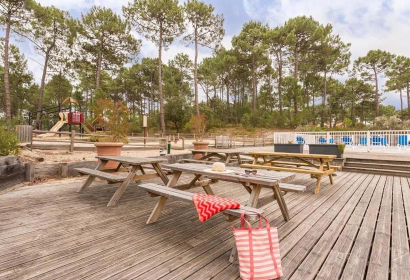 Отель Pierre & Vacances Résidence Les Grands Pins