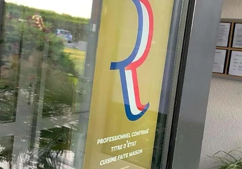 ホテル Restaurant L Eskemm St Brieuctregueux