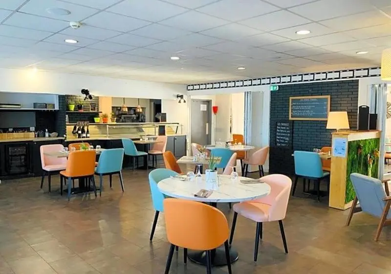 ホテル Restaurant L Eskemm St Brieuctregueux