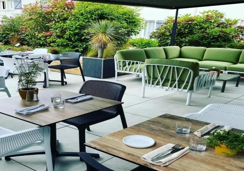 ホテル Restaurant L Eskemm St Brieuctregueux