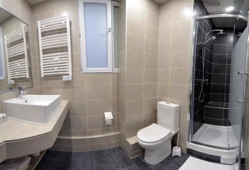 ホテル Ribera Eiffel