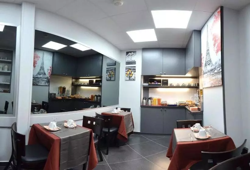 ホテル Ribera Eiffel