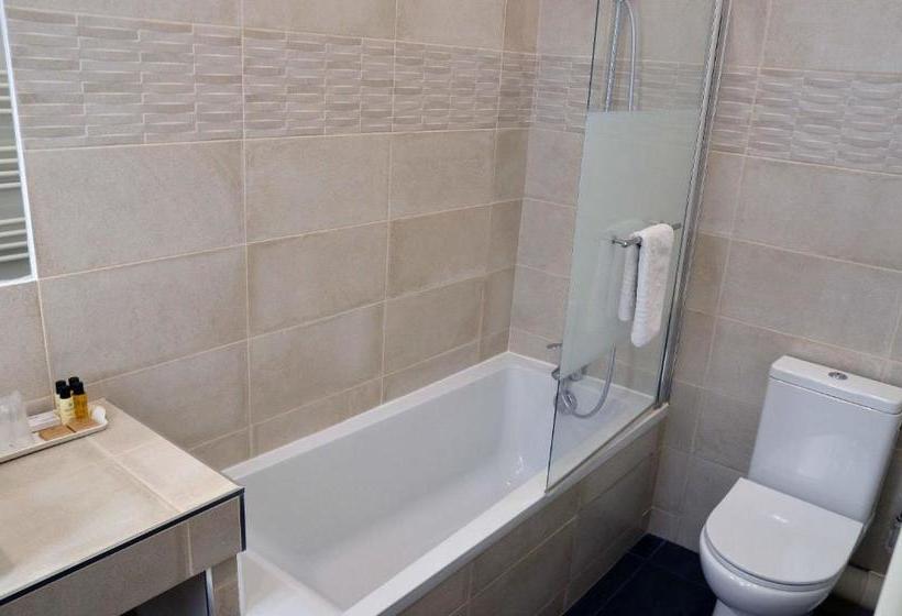 هتل Ribera Eiffel