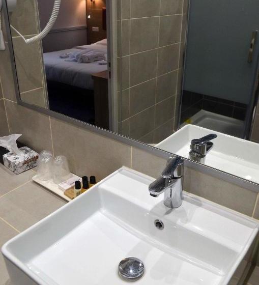 هتل Ribera Eiffel