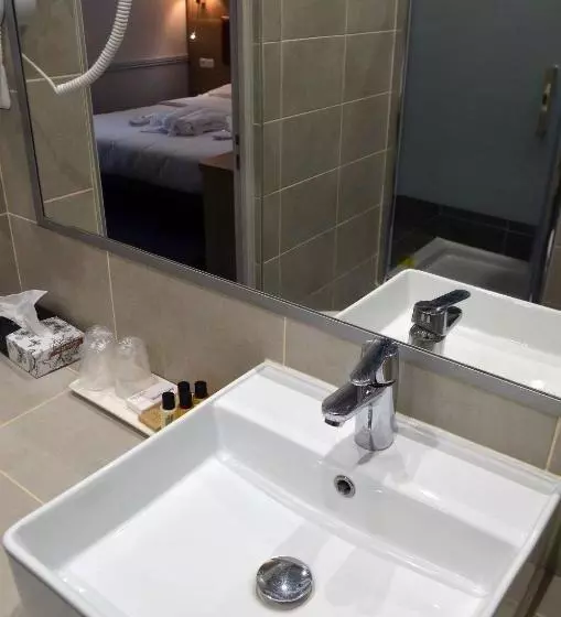 ホテル Ribera Eiffel