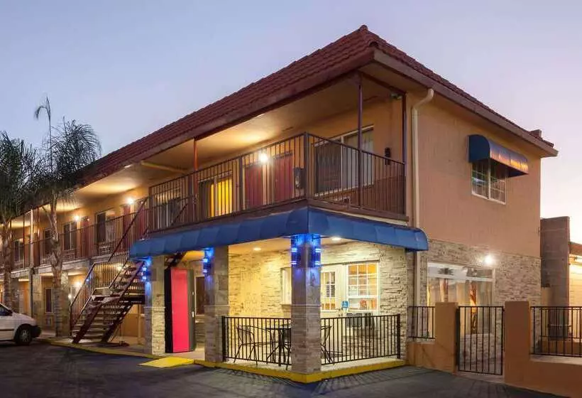 酒店 Travelodge By Wyndham El Cajon