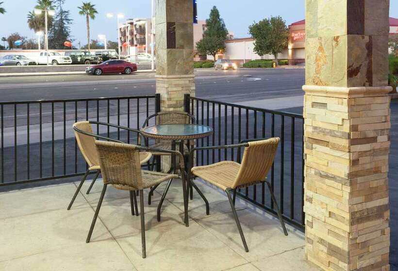 ホテル Travelodge By Wyndham El Cajon