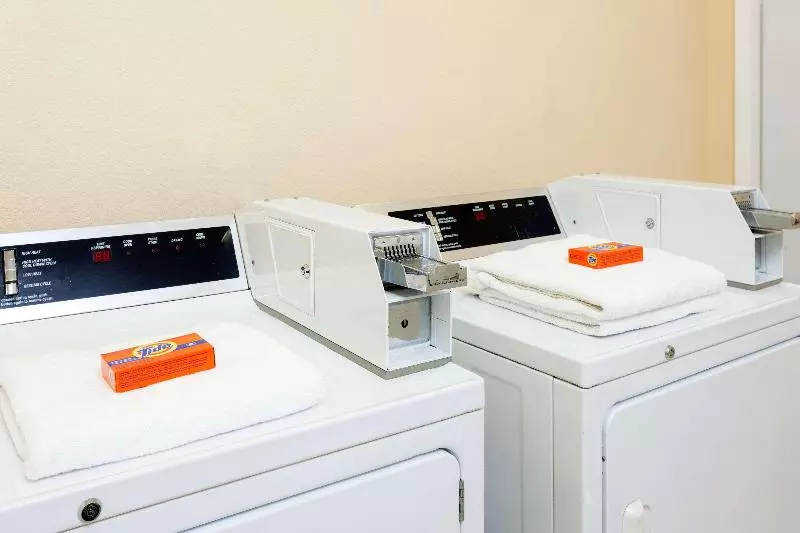 酒店 Travelodge By Wyndham El Cajon