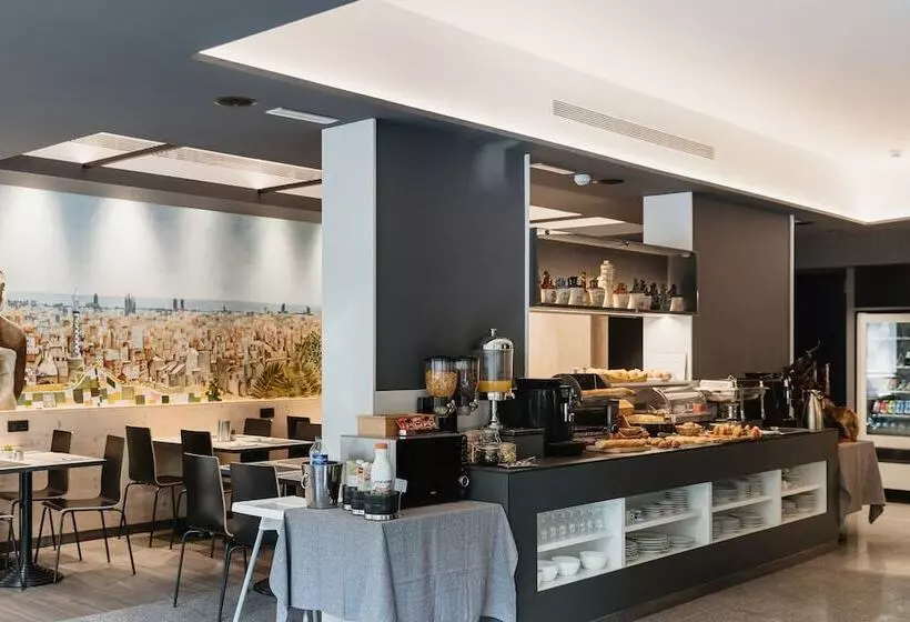 Отель Travessera