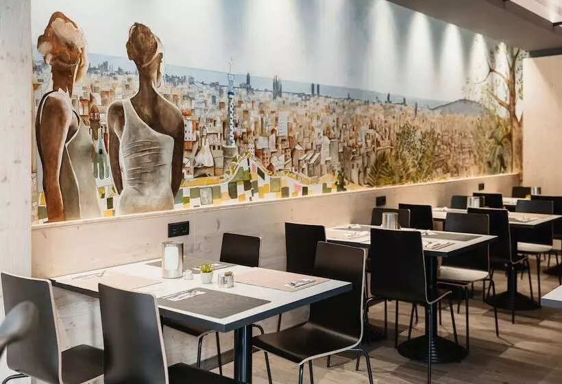 Отель Travessera