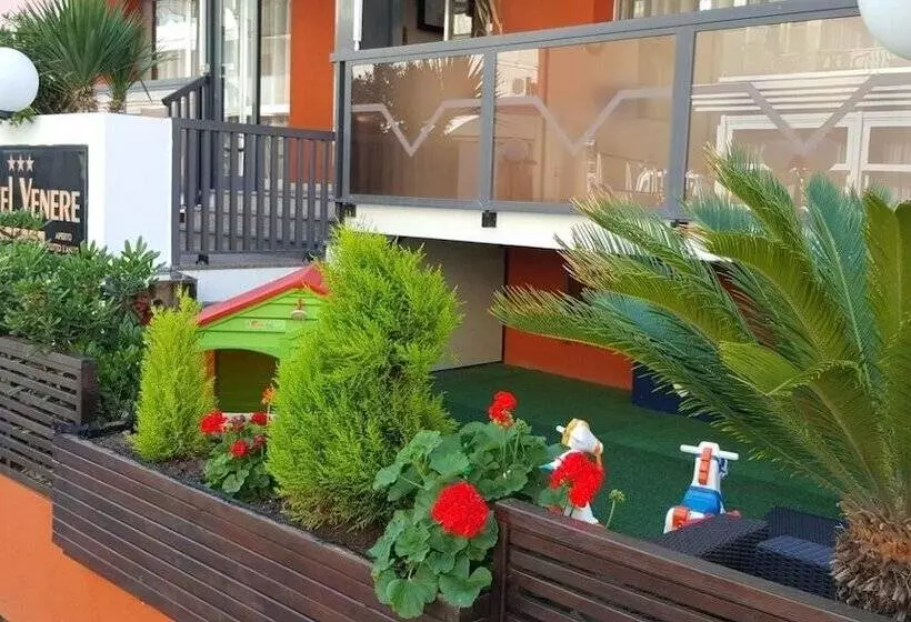 هتل Venere
