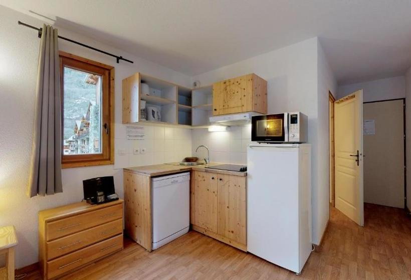 Le Hameau D Orelle Spa & Piscine Appartments E