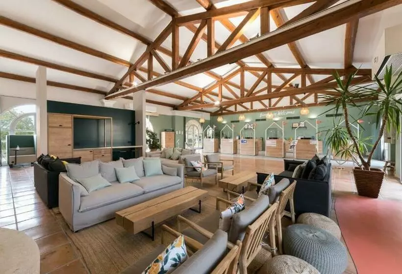 Village Pierre & Vacances Pont Royal En Provence