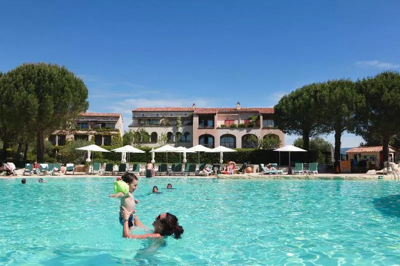 Village Pierre & Vacances Pont Royal En Provence