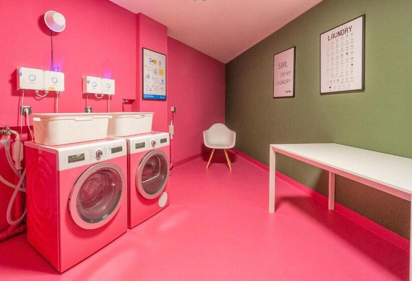 Black F House   Serviced Apartments