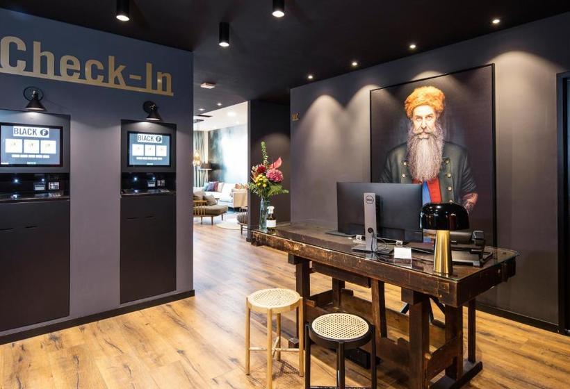 Black F House   Serviced Apartments