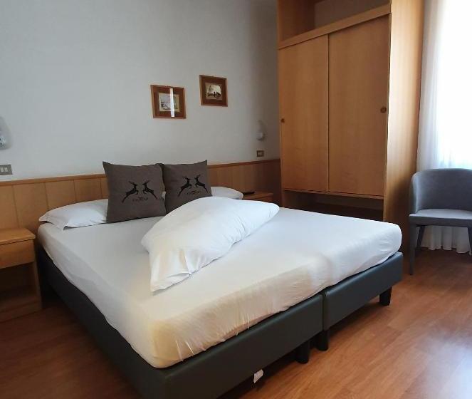 בית מלון כפרי Albergo Dolomiti