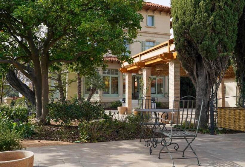 هتل Boutique Mirlo Barcelona