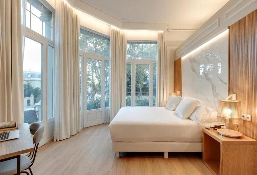 هتل Boutique Mirlo Barcelona