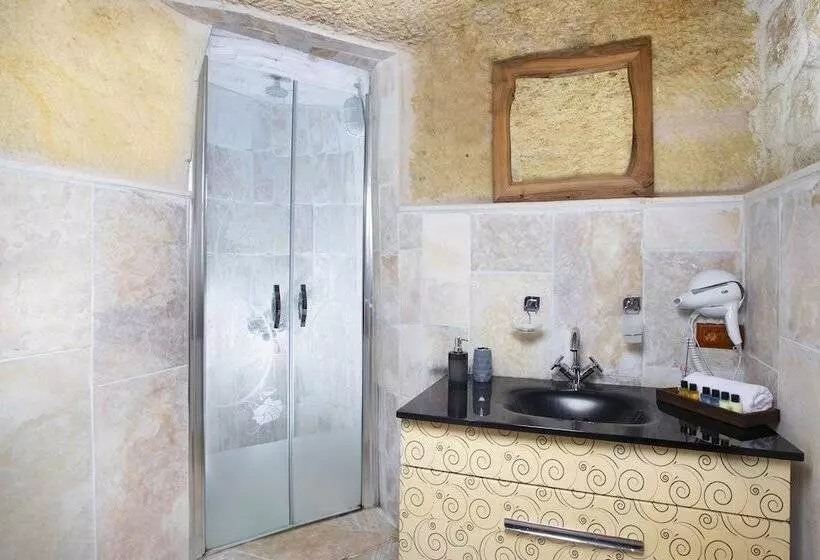 Hotelli Romantic Cave
