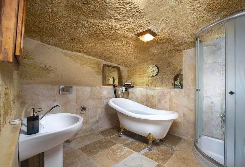Hotelli Romantic Cave