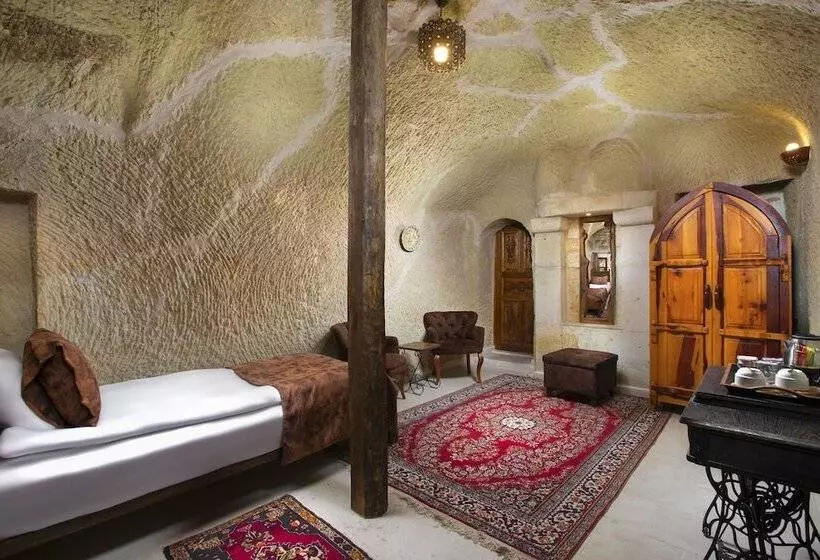 Hotelli Romantic Cave