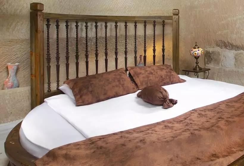 Hotelli Romantic Cave