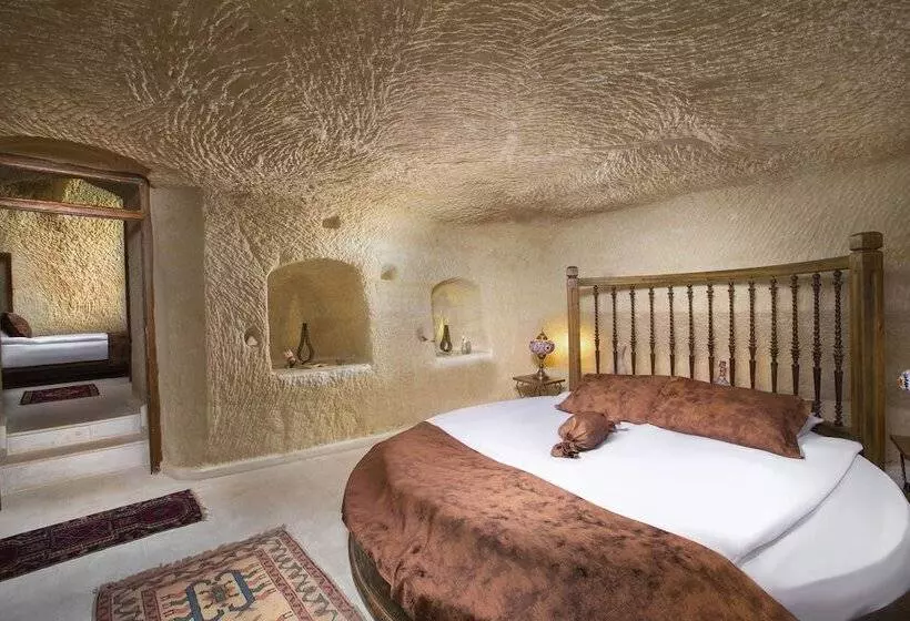 Hotelli Romantic Cave