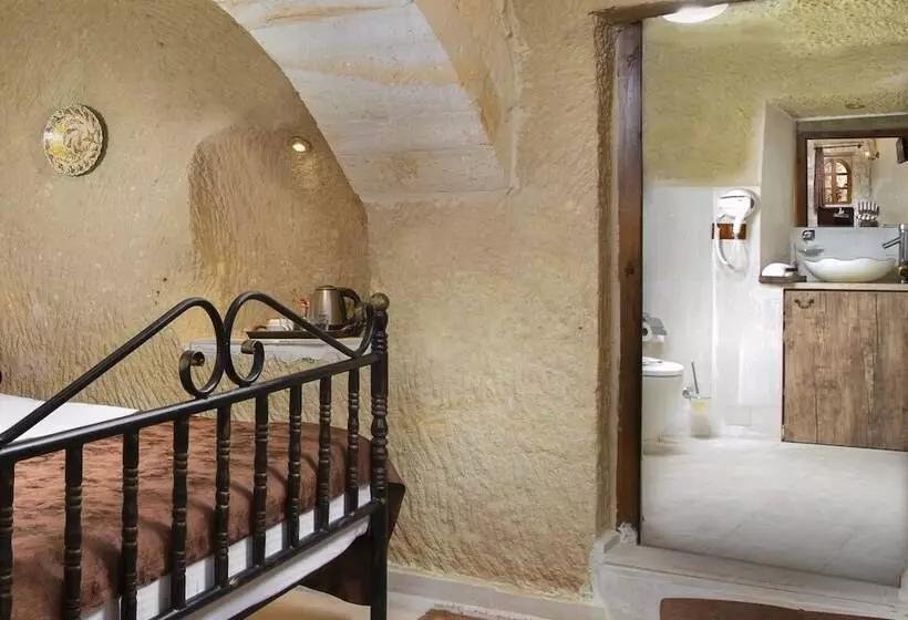 Hotelli Romantic Cave