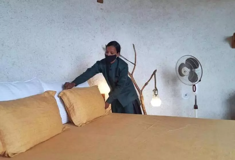 هتل Sukoon Blusalzz Escapade Bhatrojkhan