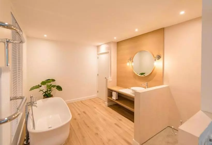 Fietshotel Zee Van Tijd Holwerd