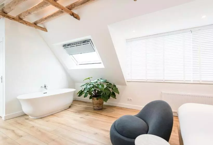 Fietshotel Zee Van Tijd Holwerd