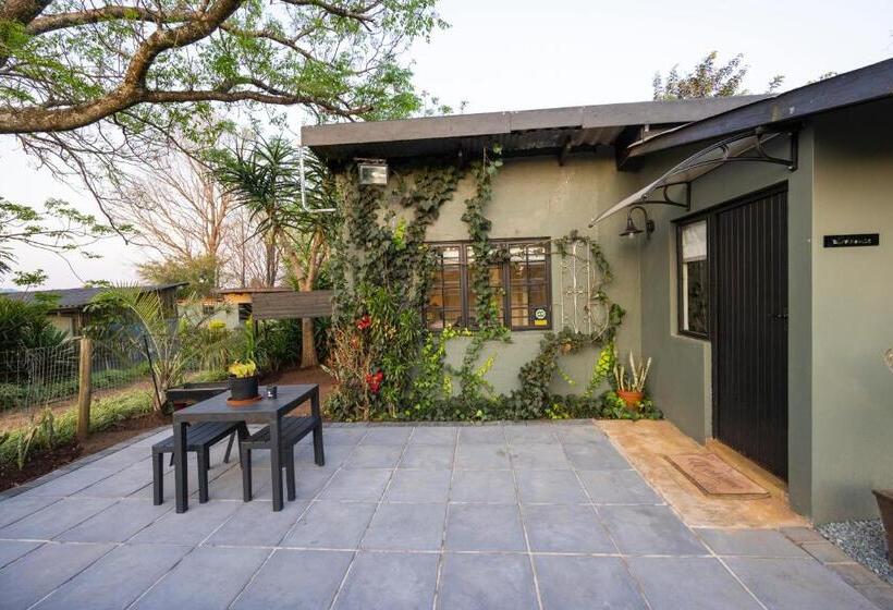 Pension Fever Tree Guesthouse