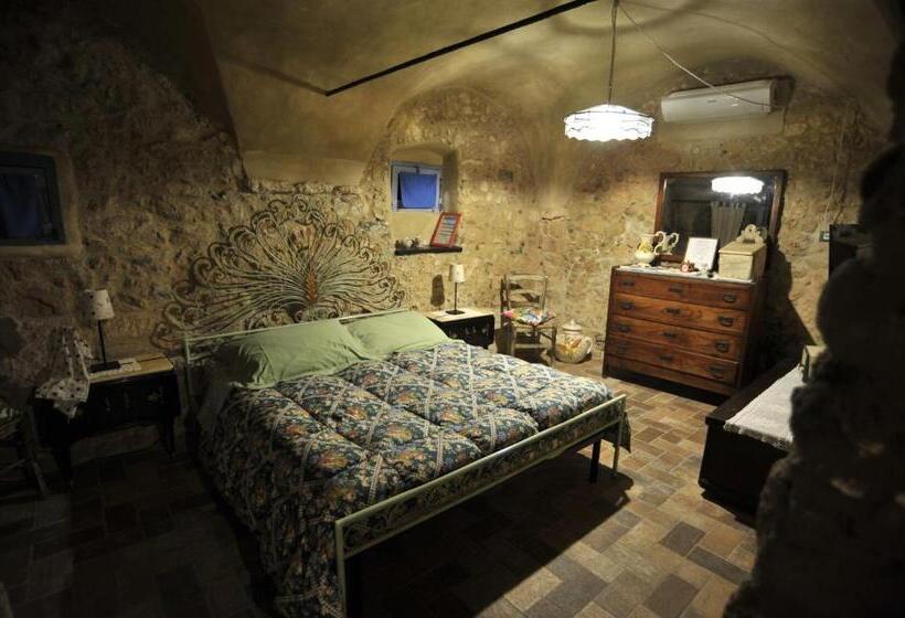 هتل Agriturismo La Contessa