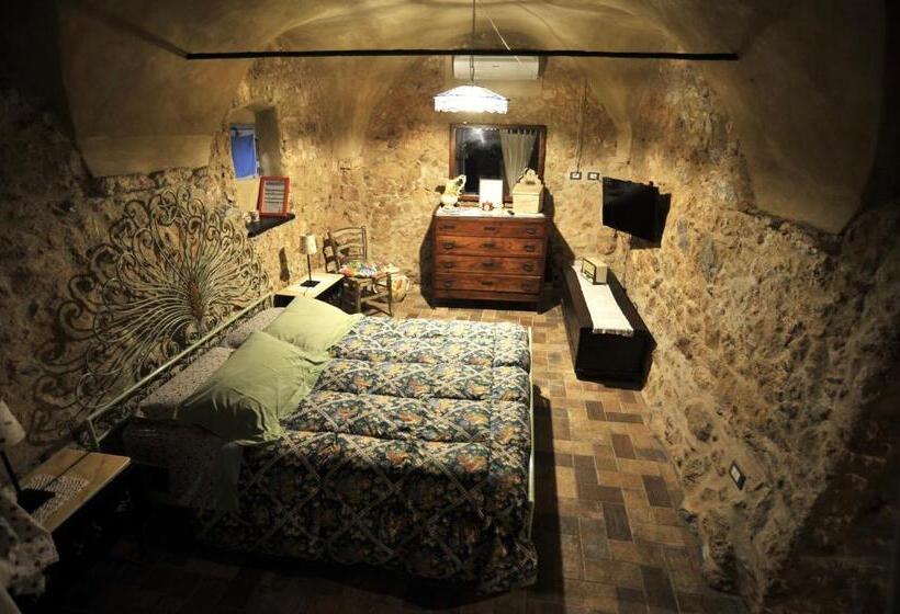 هتل Agriturismo La Contessa