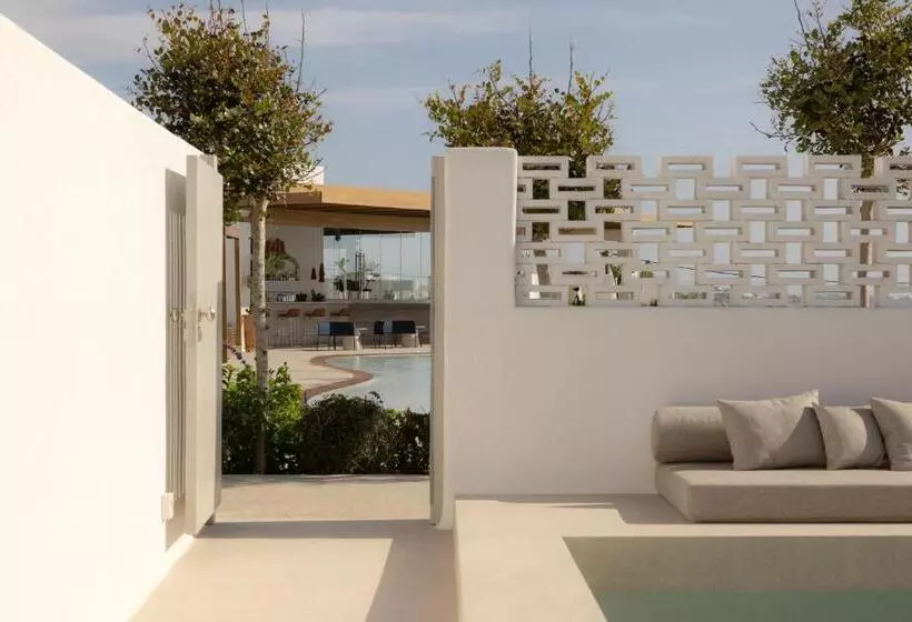 Parocks Luxury Hotel & Spa