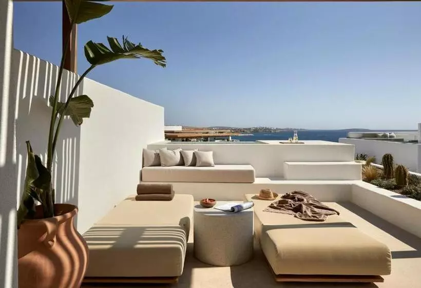 Parocks Luxury Hotel & Spa