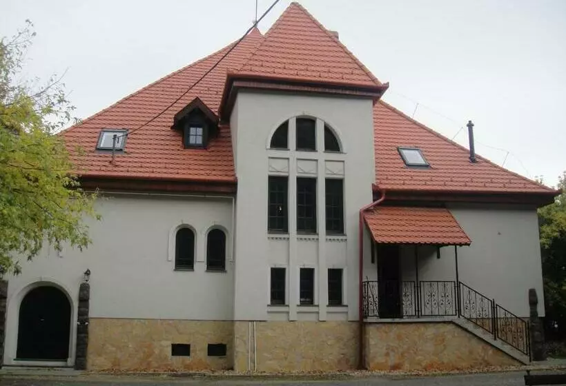 Sághegy Fogadó és Panzió