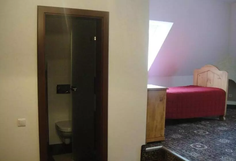 Sághegy Fogadó és Panzió