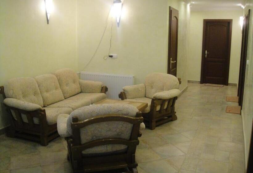 Sághegy Fogadó és Panzió