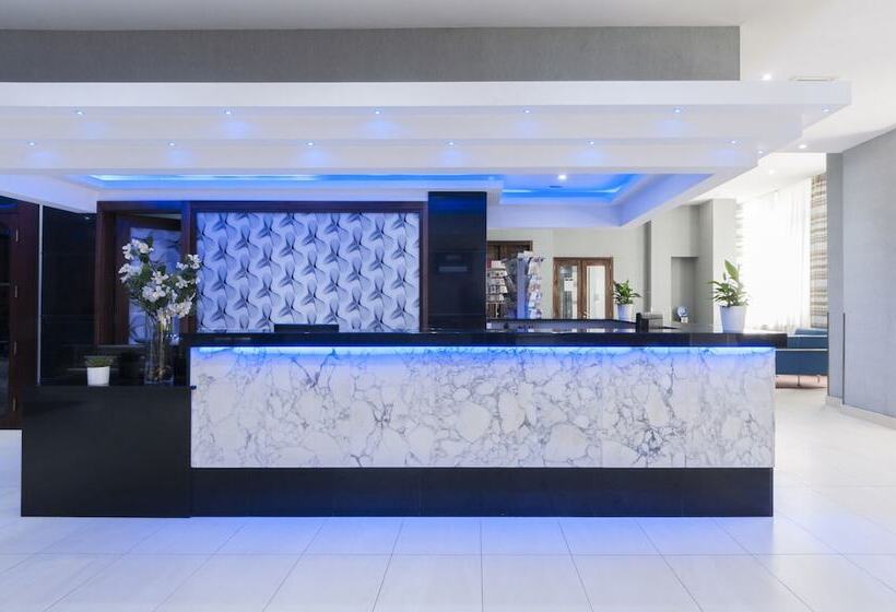 فندق Rooms By Alexandra