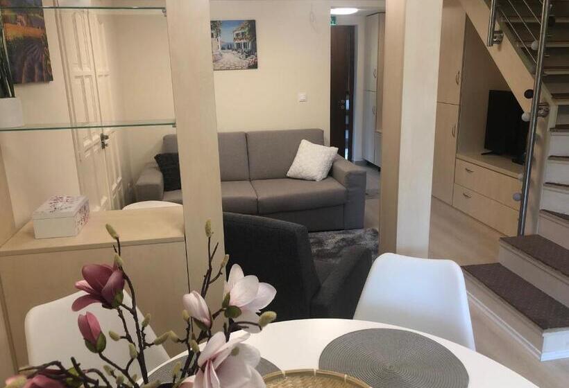 Beachfront Studio Apartman