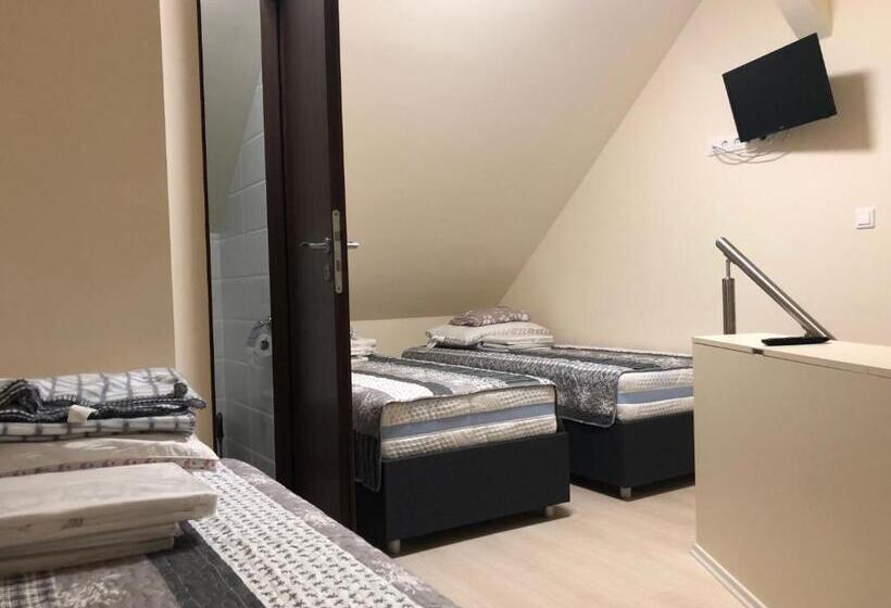 Beachfront Studio Apartman