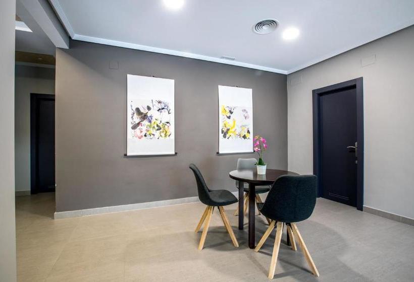 Apartamentos Santa Clara