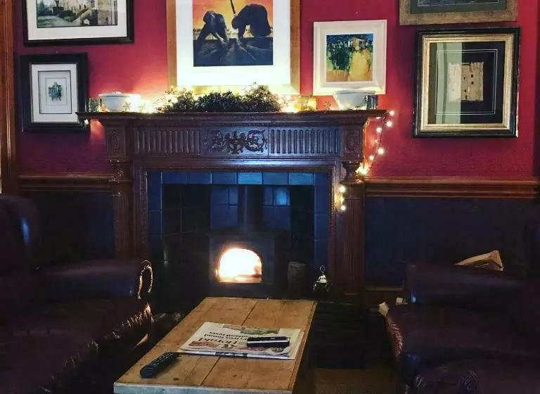 Ashtree House Hotel, Glasgow Airport & Paisley