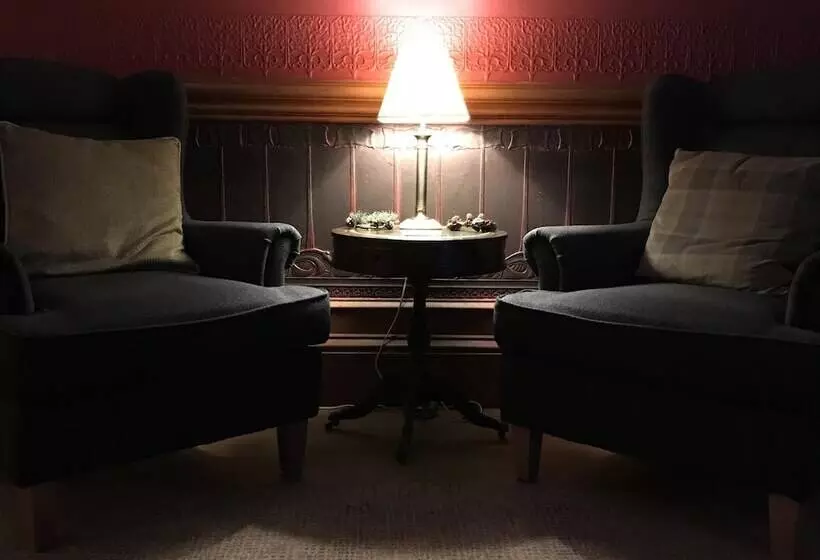 Ashtree House Hotel, Glasgow Airport & Paisley