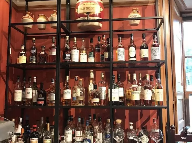 Ashtree House Hotel, Glasgow Airport & Paisley