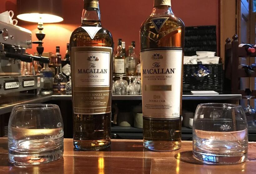 Ashtree House Hotel, Glasgow Airport & Paisley