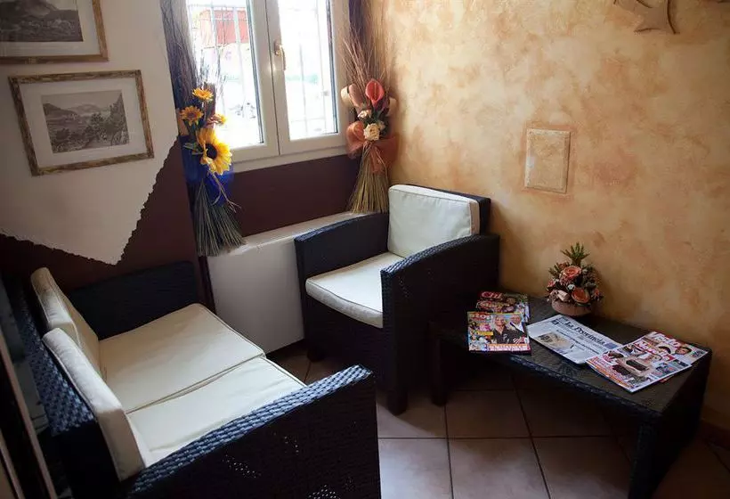 هتل Albergo Da Angela