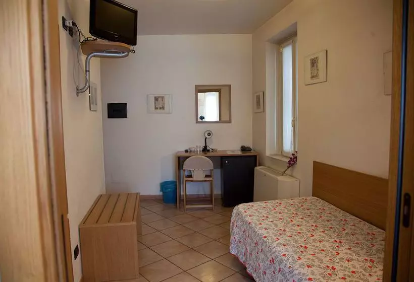 هتل Albergo Da Angela